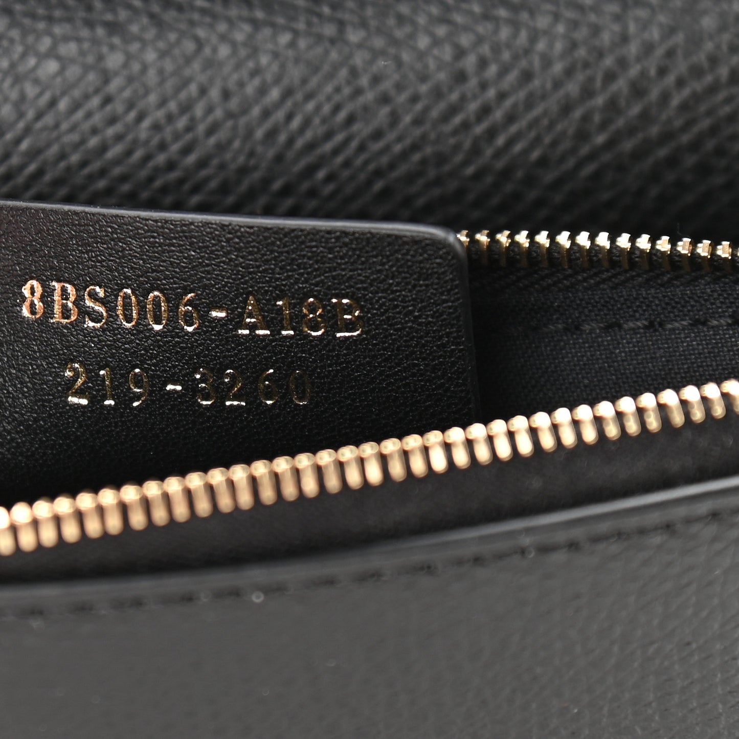 Vitello Cruise F is Fendi Medium Envelope Wallet on Chain Black