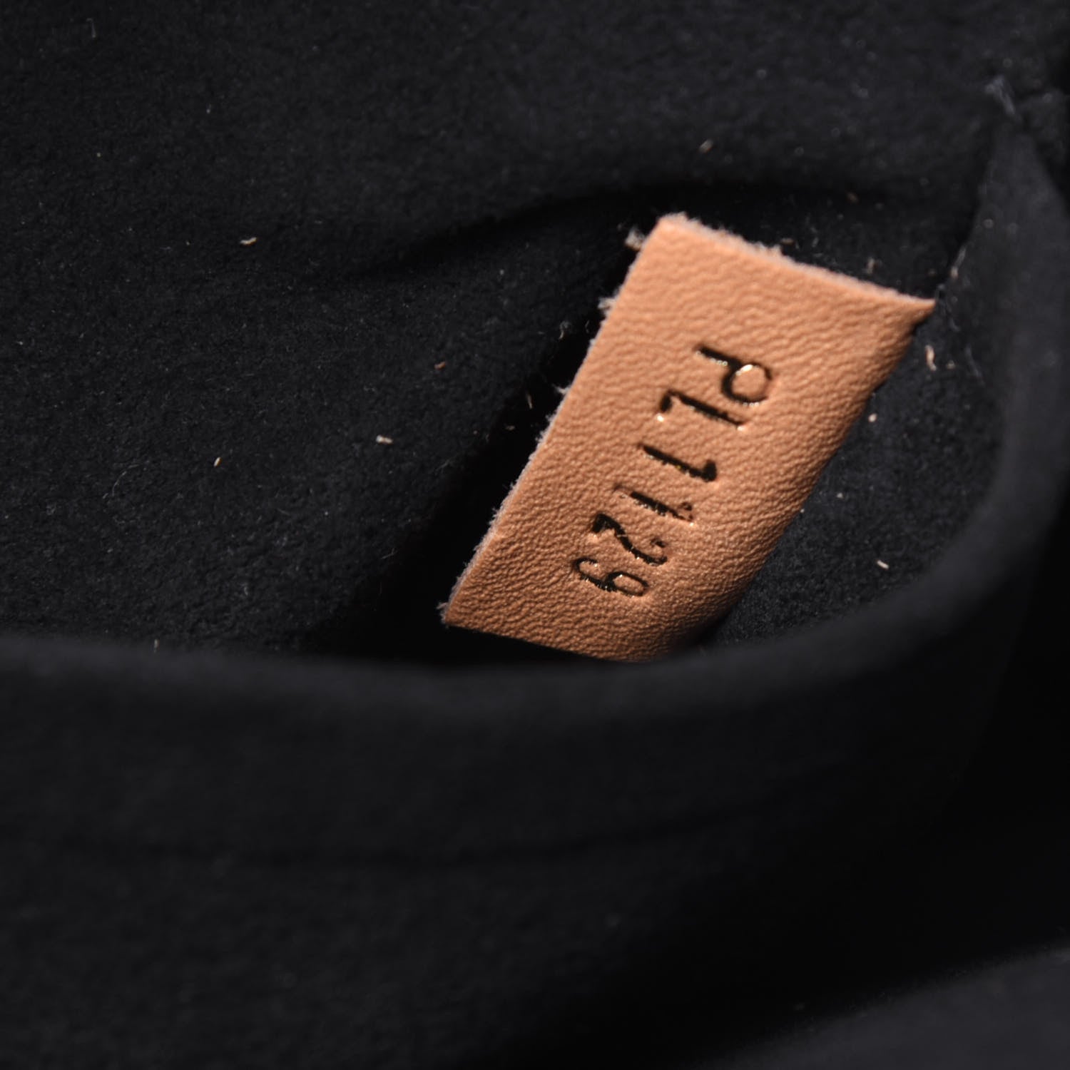 Louis Vuitton Reverse Monogram Giant Boite Chapeau Souple 7 of 11