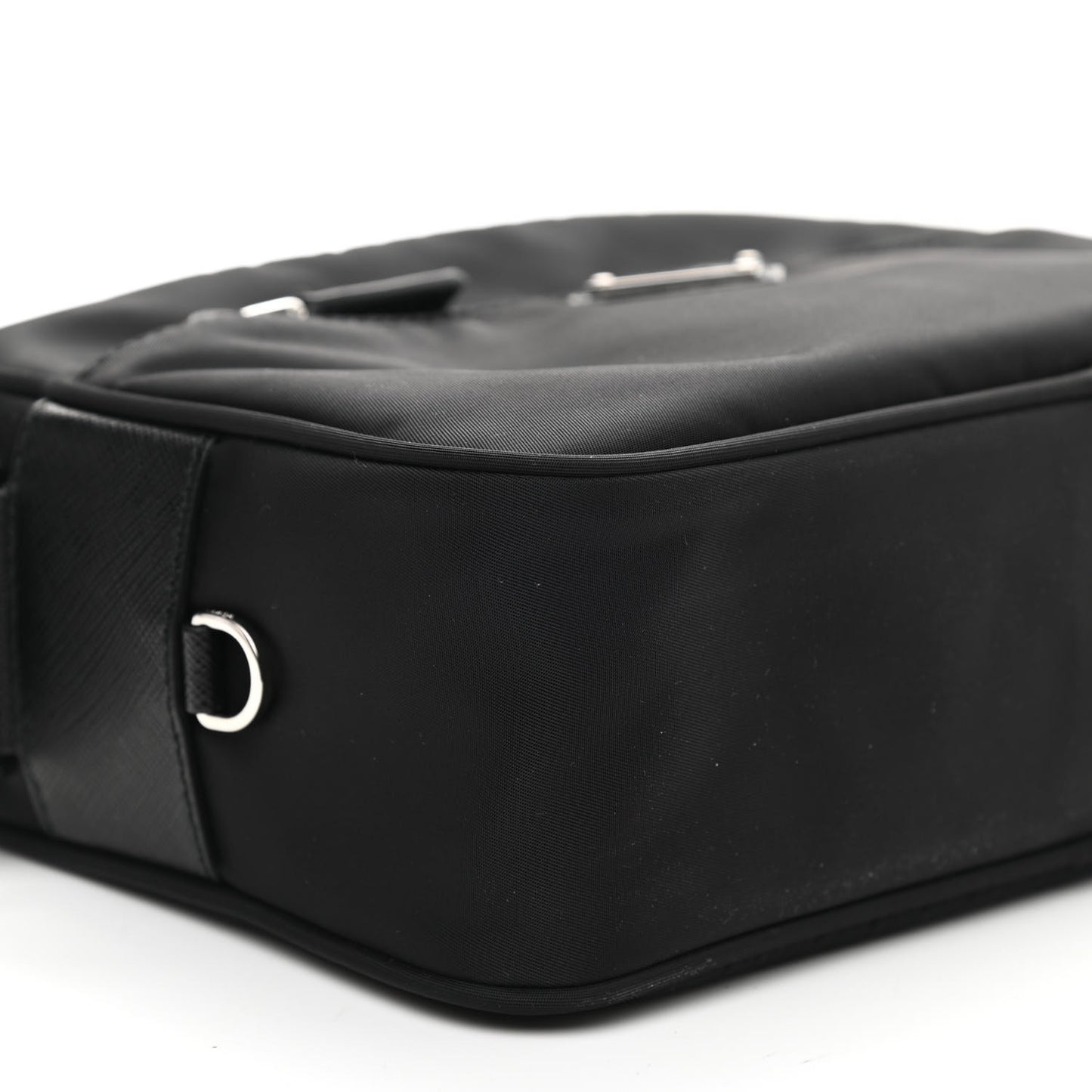Nylon Vela Messenger Bag Black