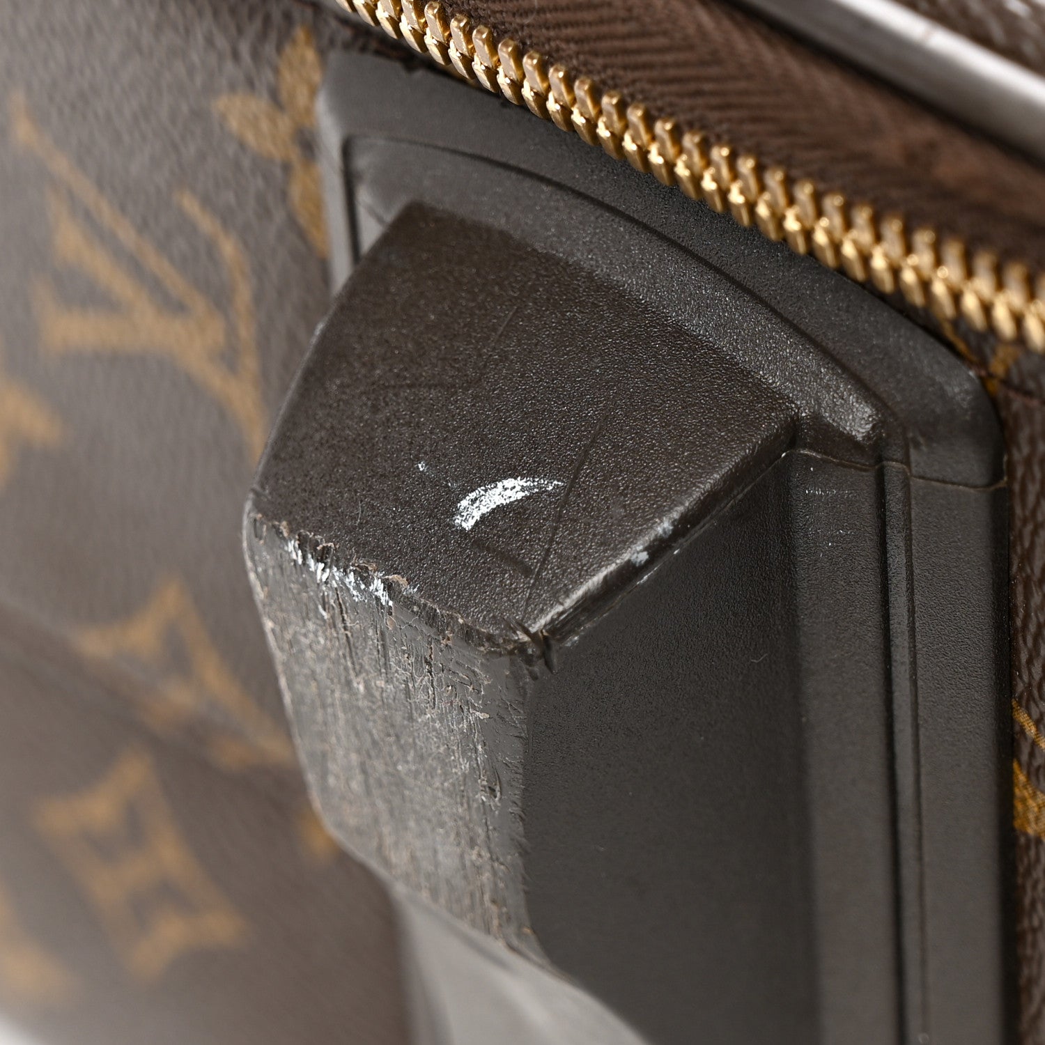 Louis Vuitton Monogram Pegase 55 9 of 15