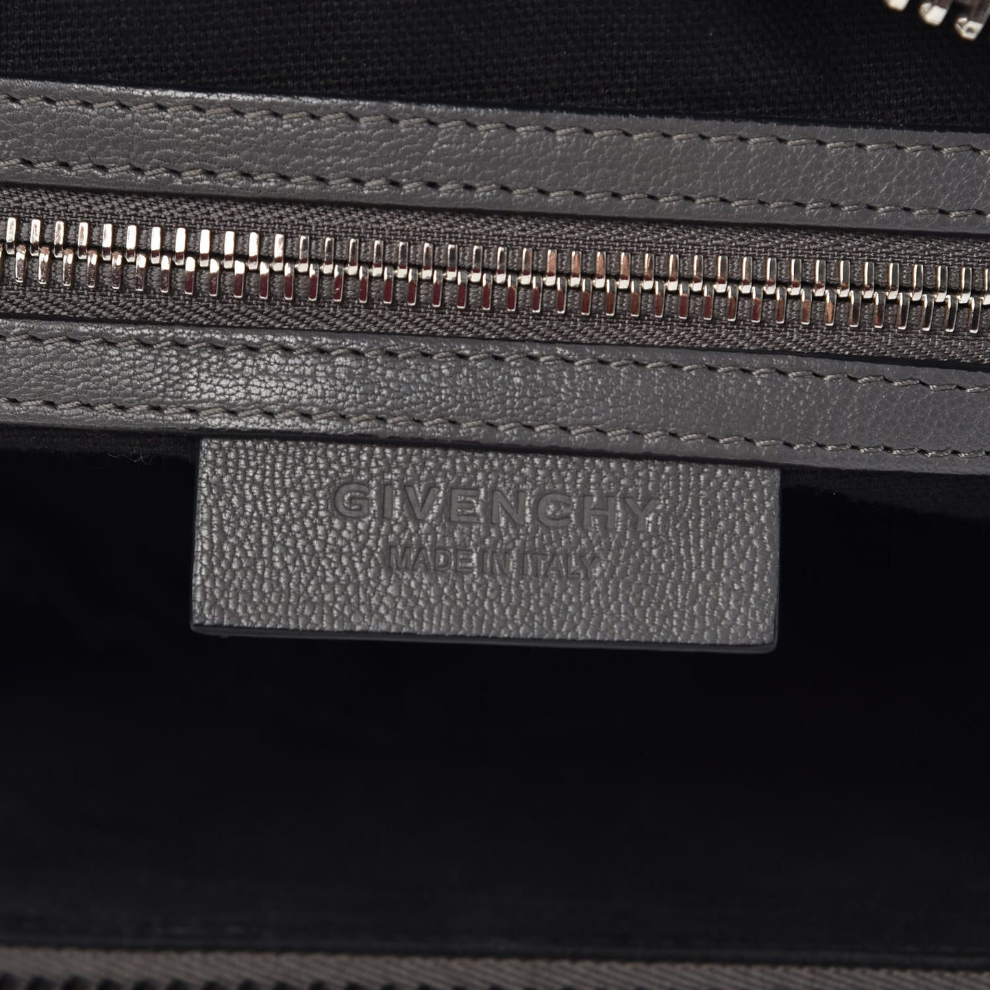 Sugar Goatskin Medium Antigona Dark Grey