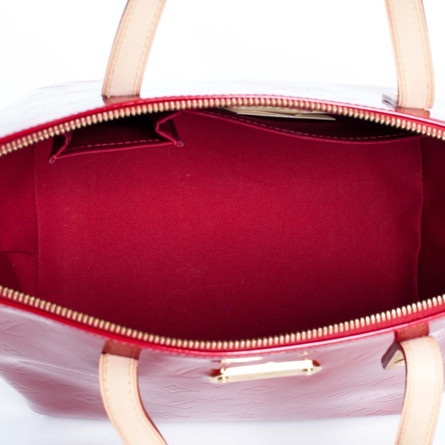 Louis Vuitton Vernis Bellevue PM Pomme D'Amour 9 of 10