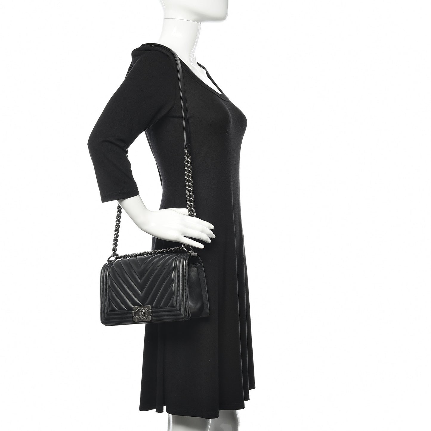Calfskin Chevron Quilted Medium Boy Flap Black
