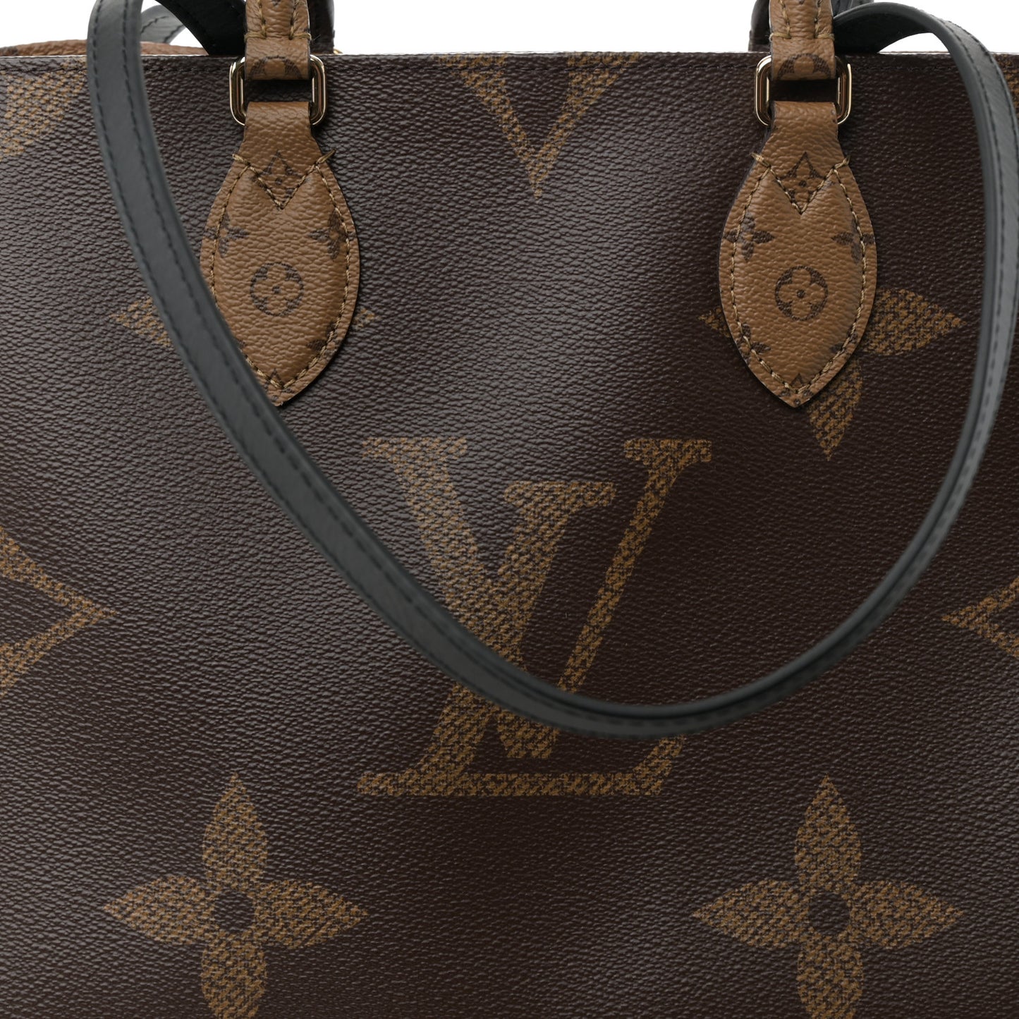 Reverse Monogram Giant Onthego MM