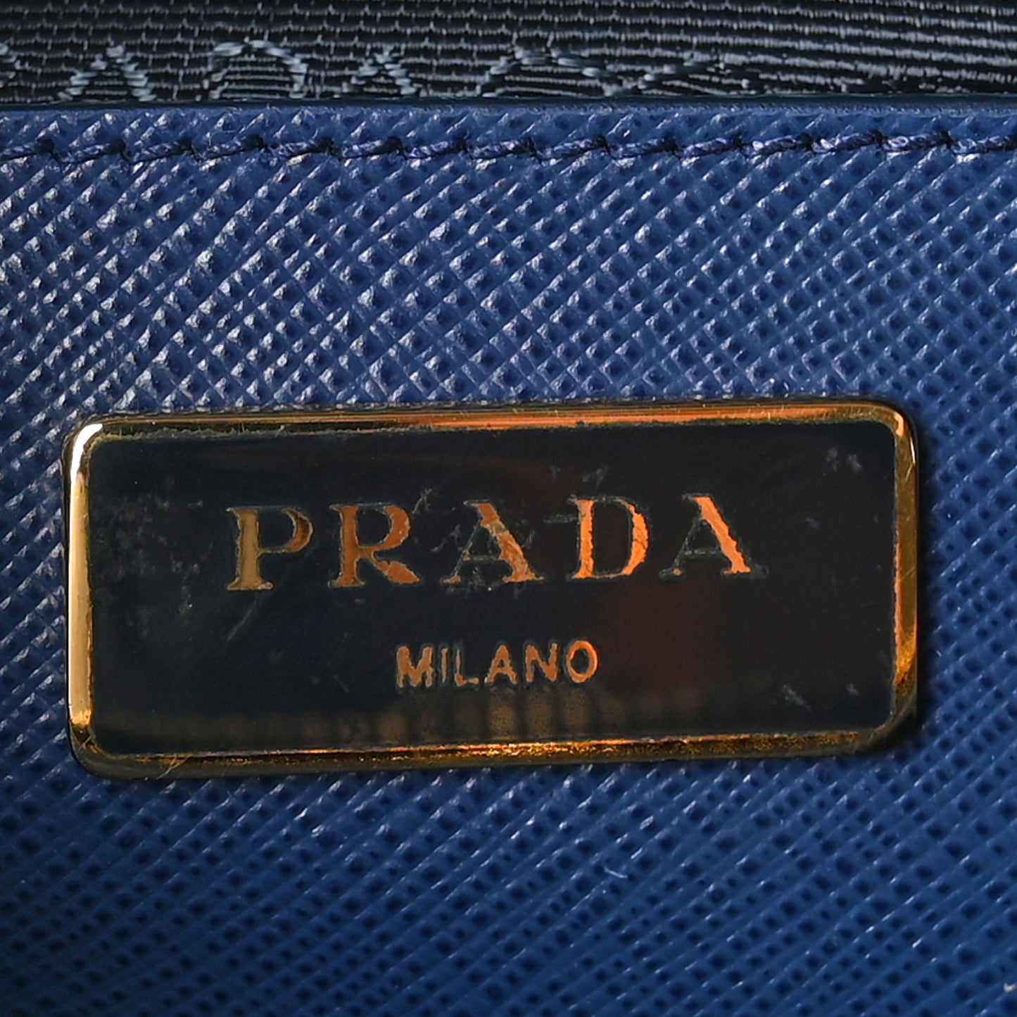 Saffiano Lux Medium Tote Bluette
