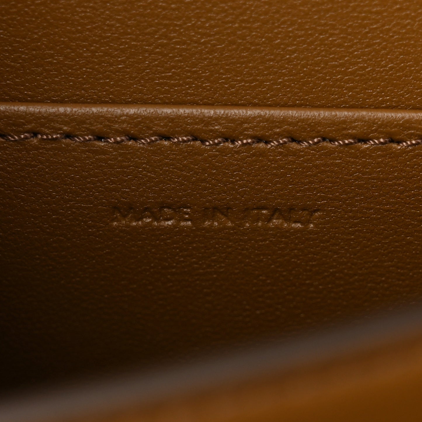 Box Calfskin Teen Classic Box Flap Bag Camel