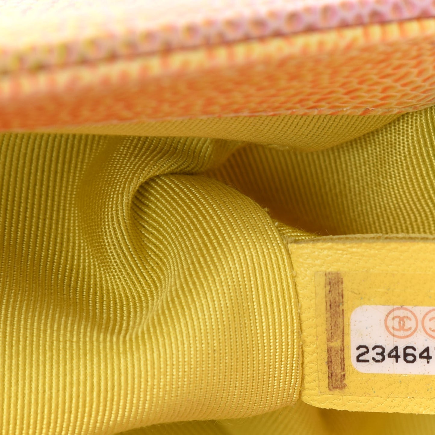 Caviar Quilted Medium Cuba Rainbow Boy Flap Multicolor