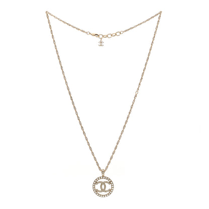 Chanel Pearl CC Round Pendant Necklace Gold 3 of 7