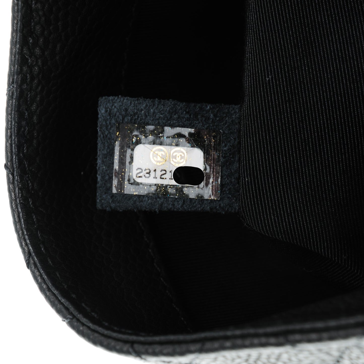 Caviar Quilted Small Rock In Rome Flap Black