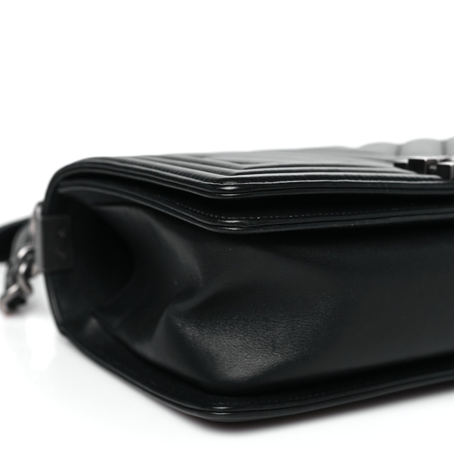 Calfskin Chevron Quilted Medium Boy Flap Black