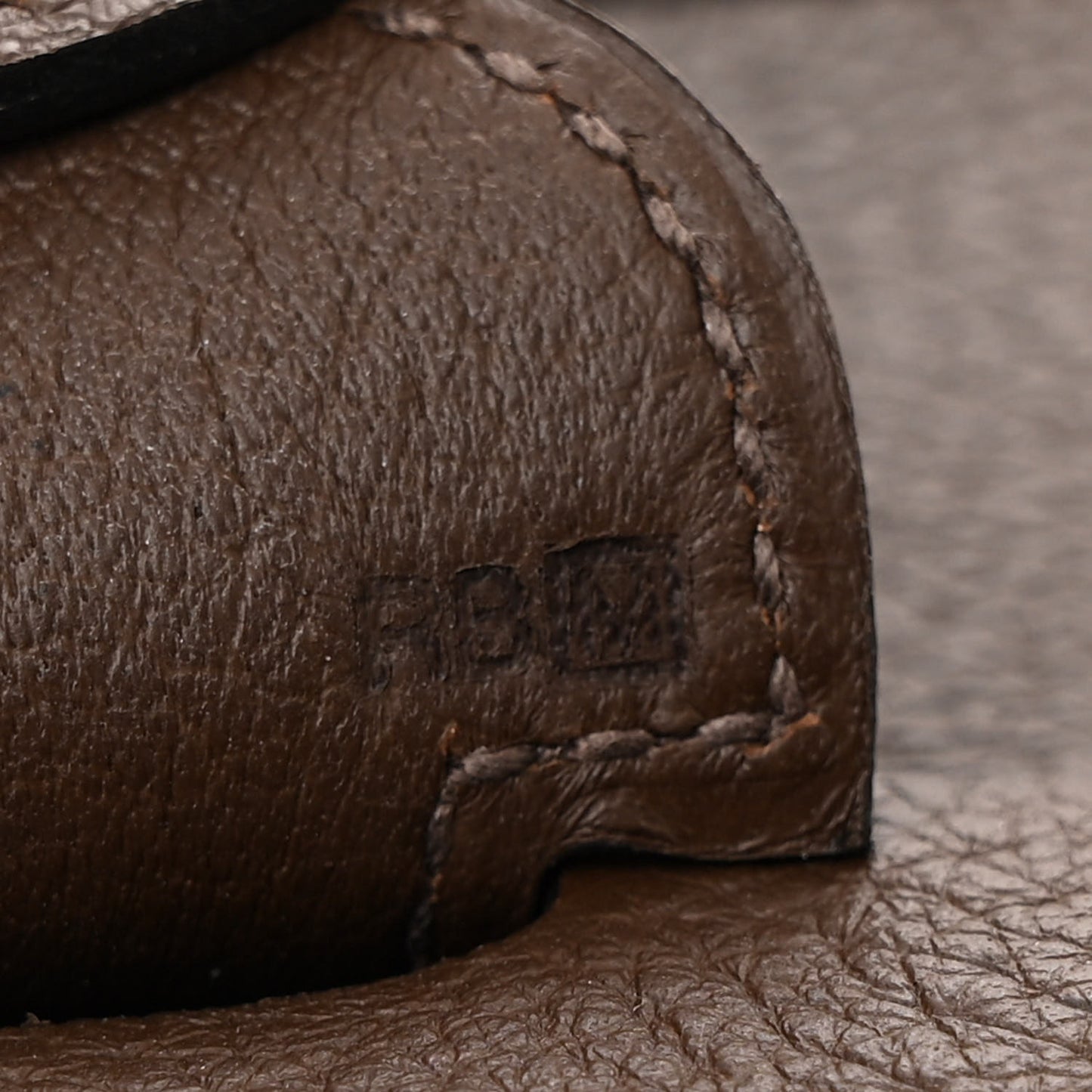 Taurillon Clemence Evelyne III GM Chocolate