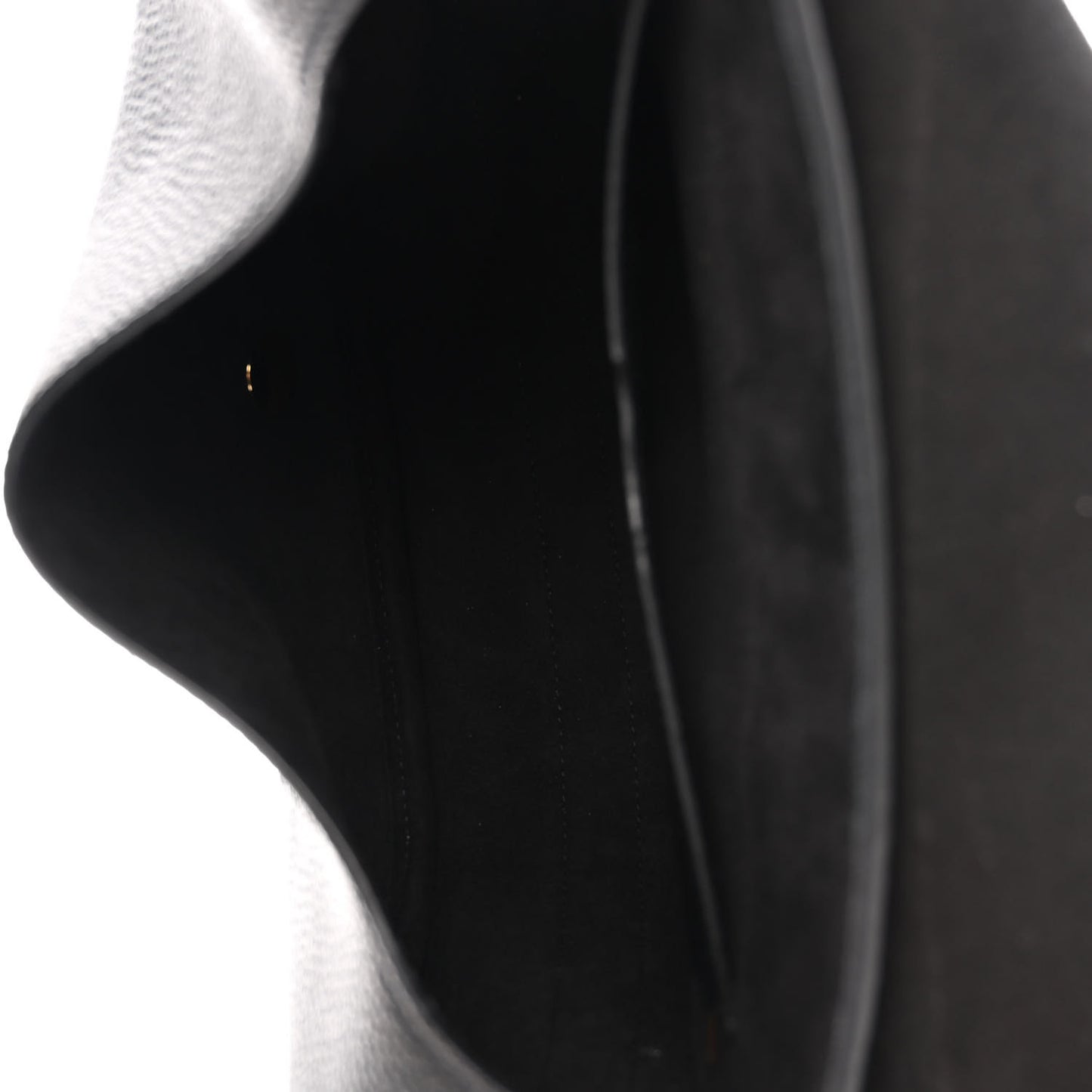 Grained Calfskin Large Bobby Flap Black