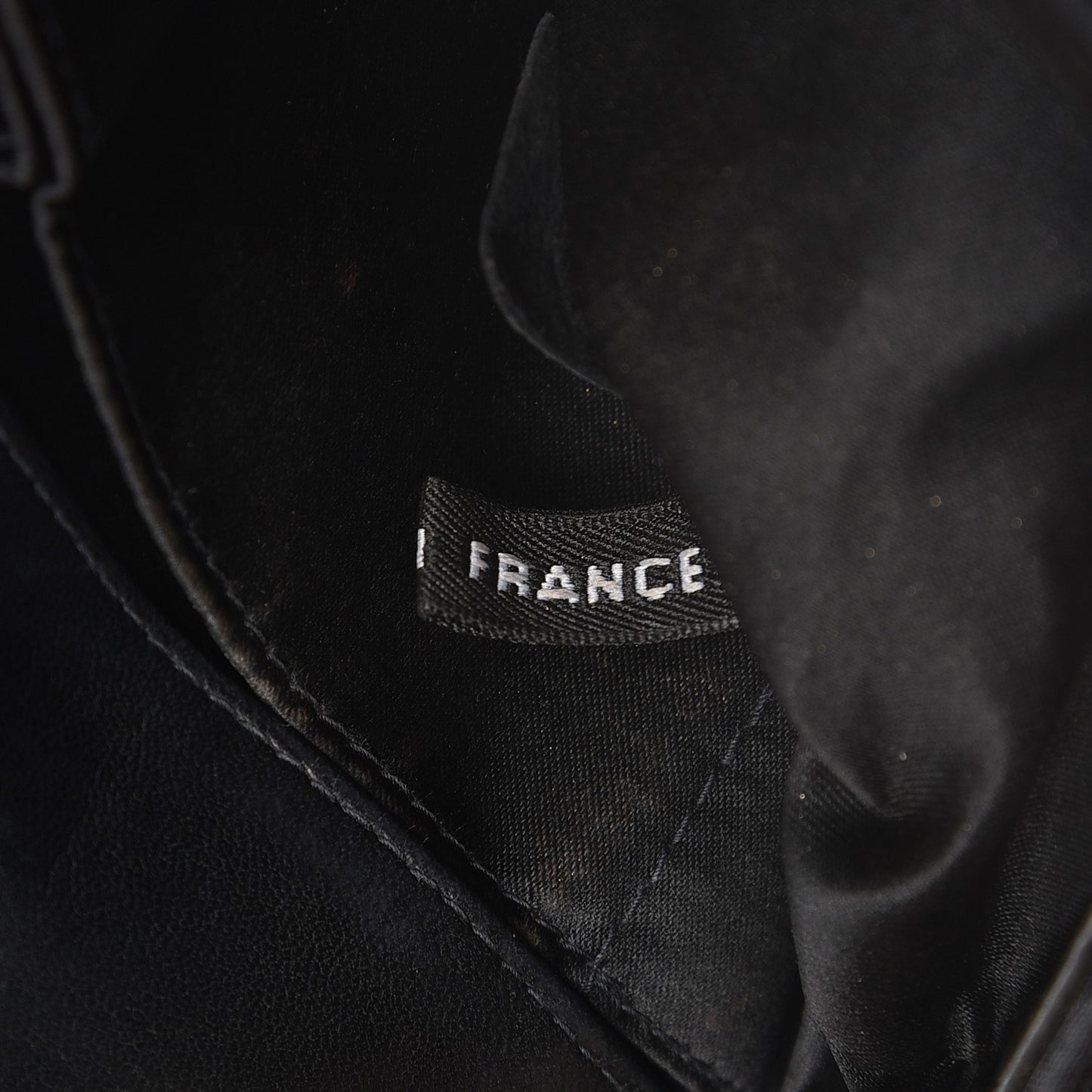 Nylon Travel East West Flap Black