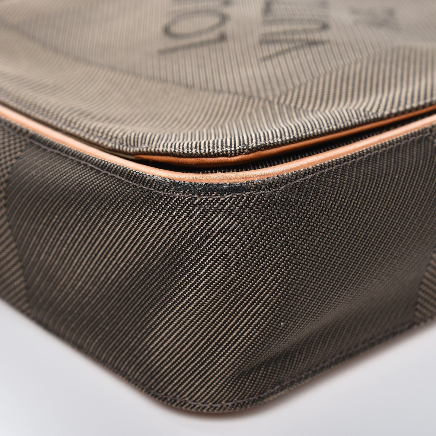 Damier Geant Messenger Bag Terre
