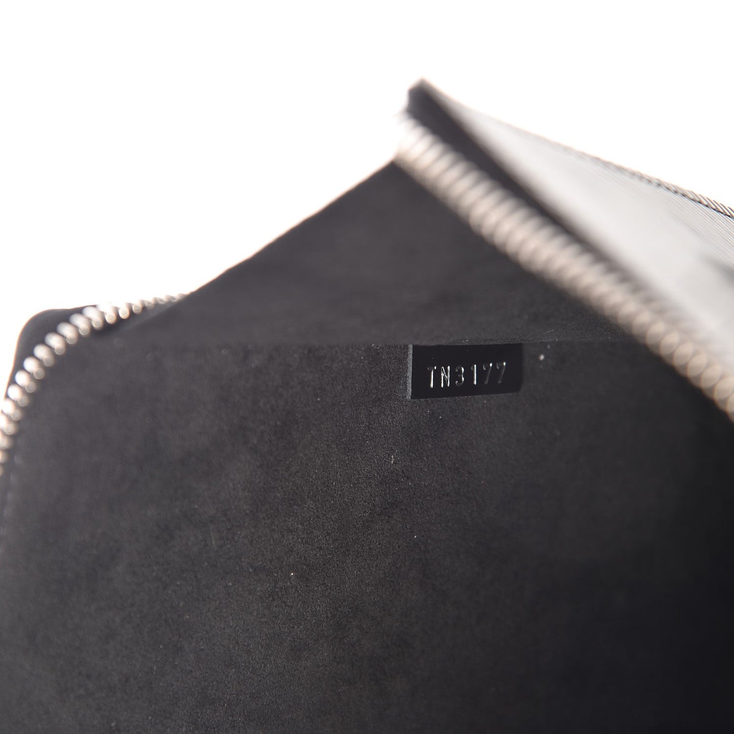 Epi Essential V Pochette Platine