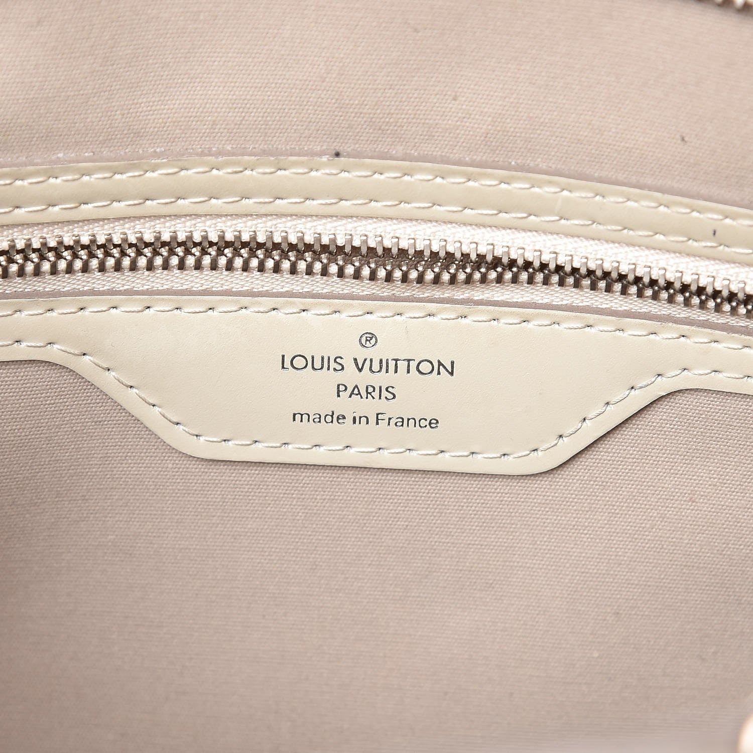 Louis Vuitton Epi Brea MM Ivory 7 of 17