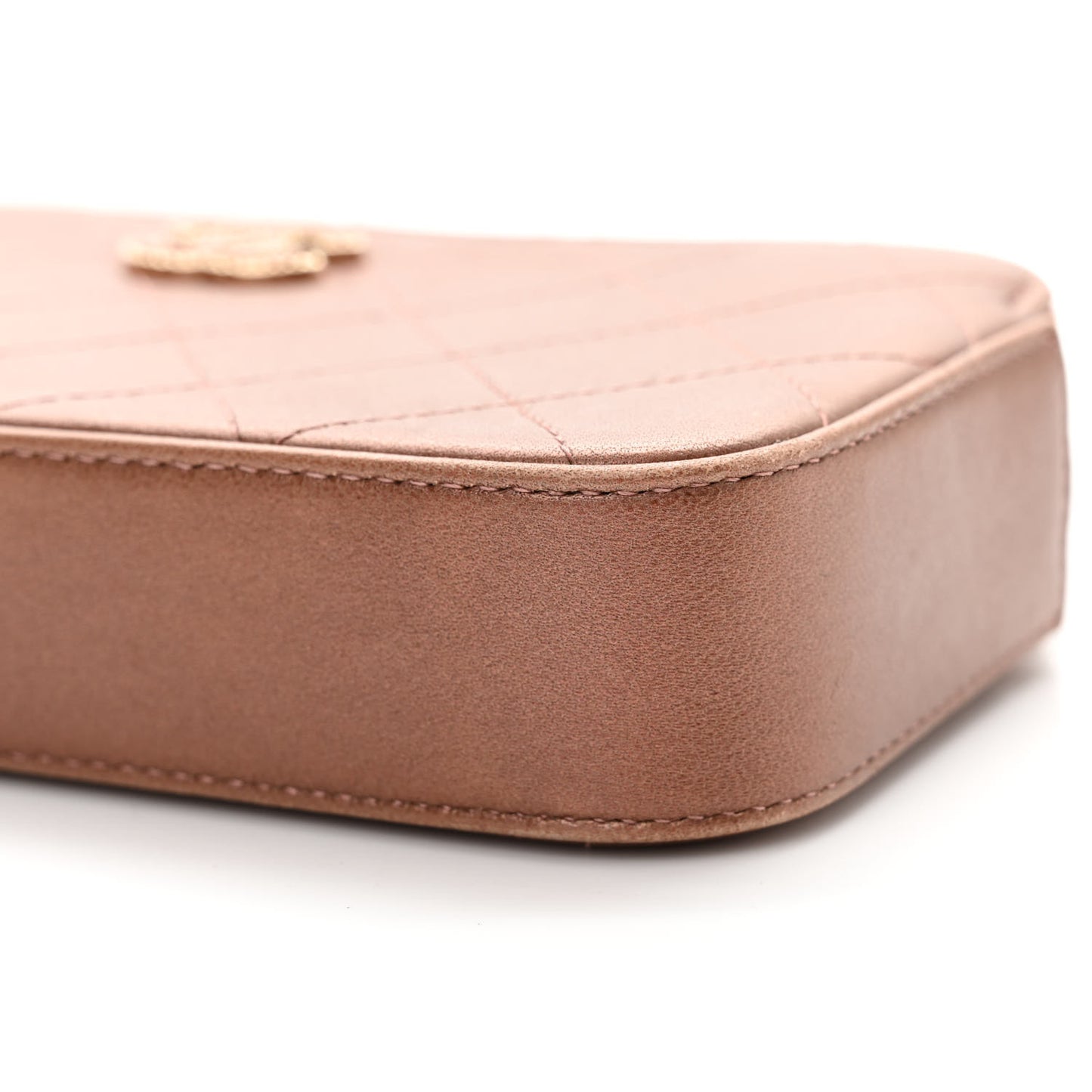 Metallic Goatskin Enamel Quilted Small Clutch With Chain Brown