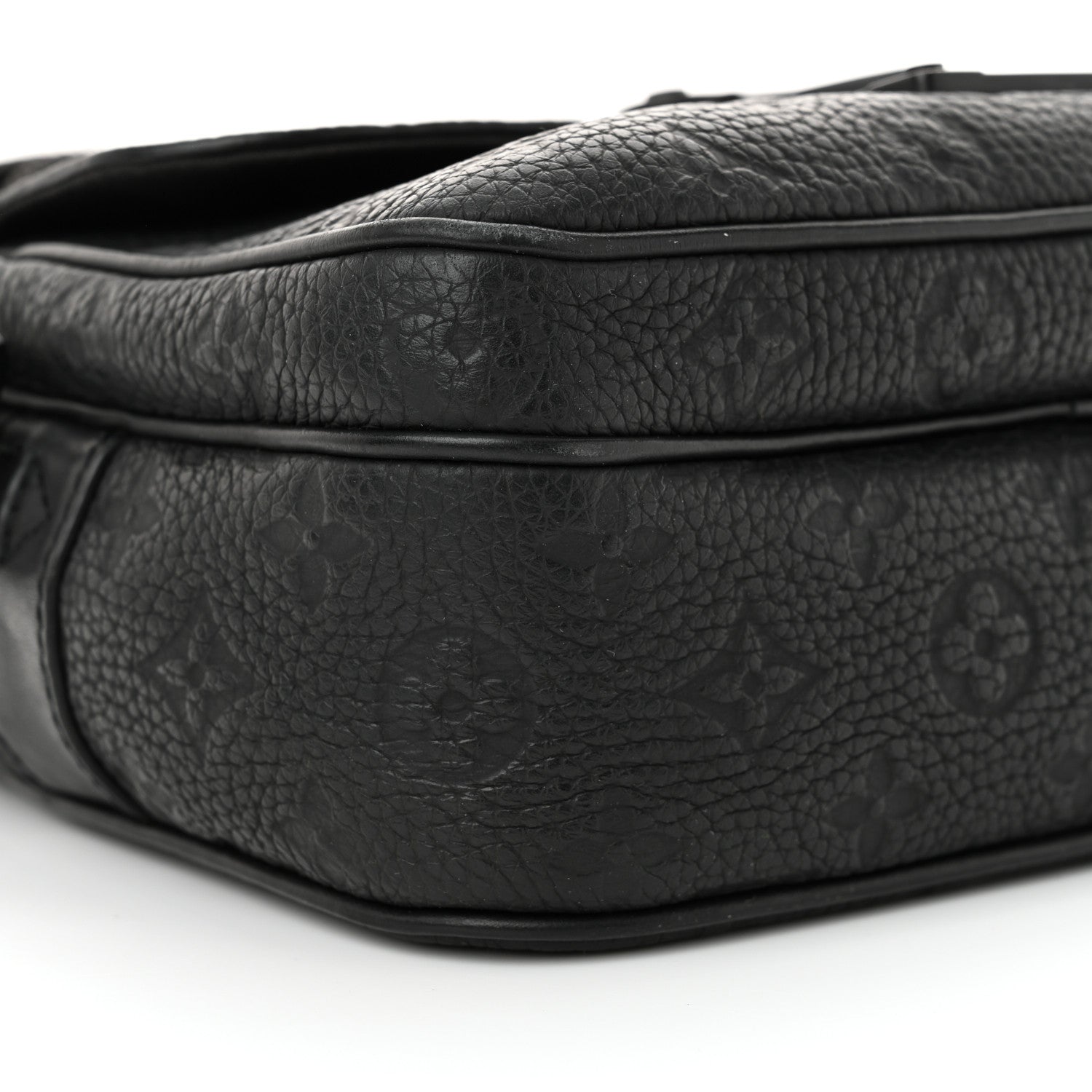 Louis Vuitton Taurillon Monogram S Lock Messenger Black 8 of 13