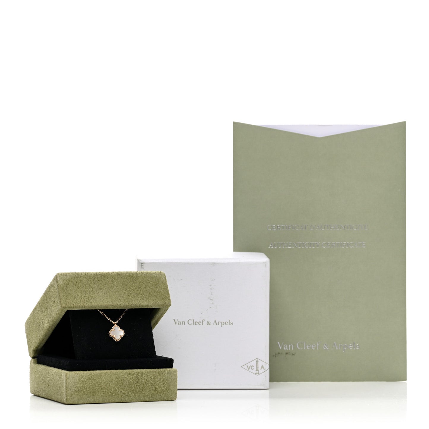 18K Yellow Gold Mother of Pearl Sweet Alhambra Pendant Necklace