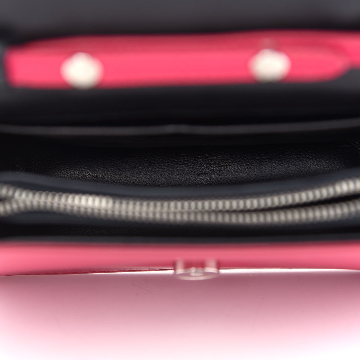 City Calf Flap Crossbody Magenta