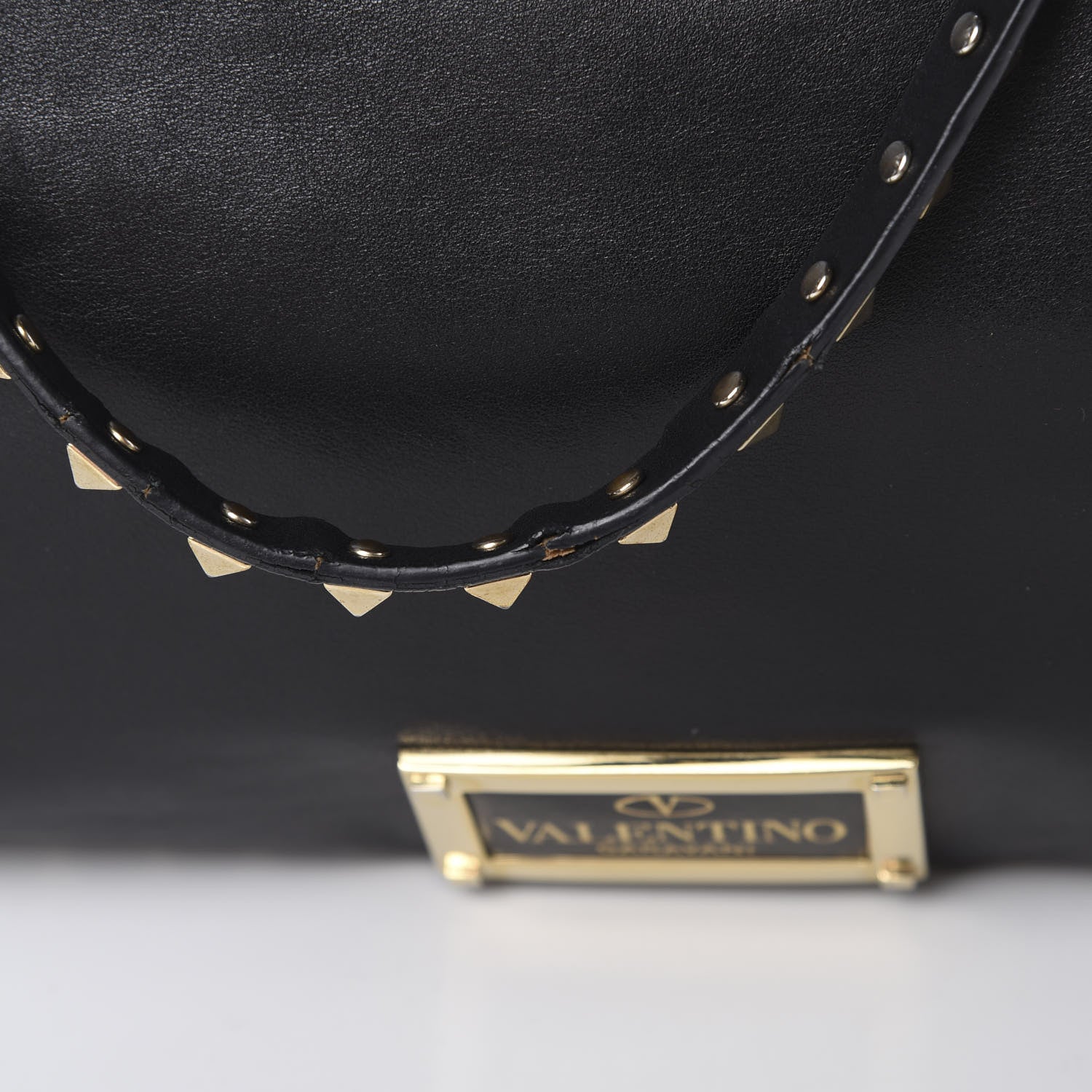 Valentino Garavani Vitello Medium Rockstud Tote Black 14 of 18