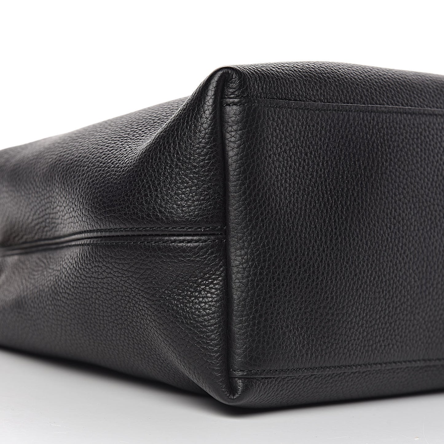 Pebbled Calfskin Medium Soho Chain Shoulder Bag Black