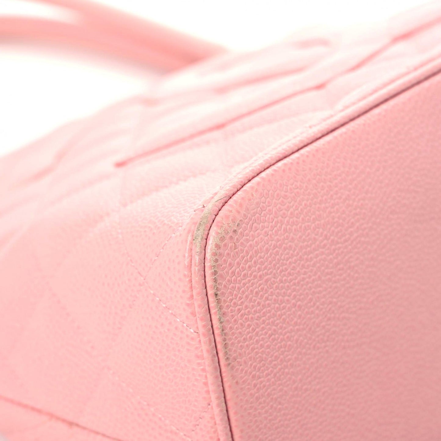 Caviar Quilted Medallion Tote Light Pink