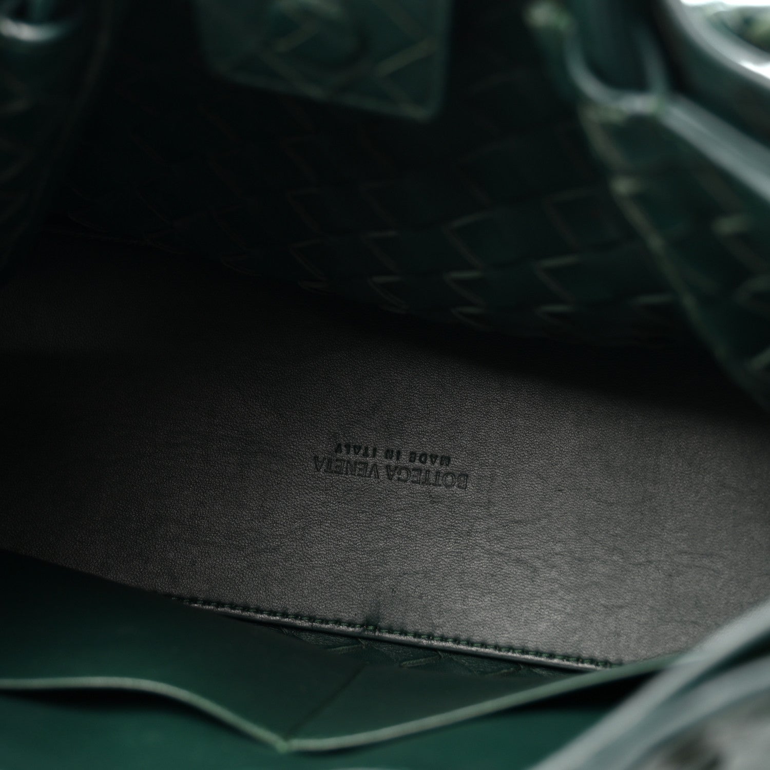 Bottega Veneta Nappa Intrecciato Medium Andiamo Shoulder Bag Emerald Green 4 of 12