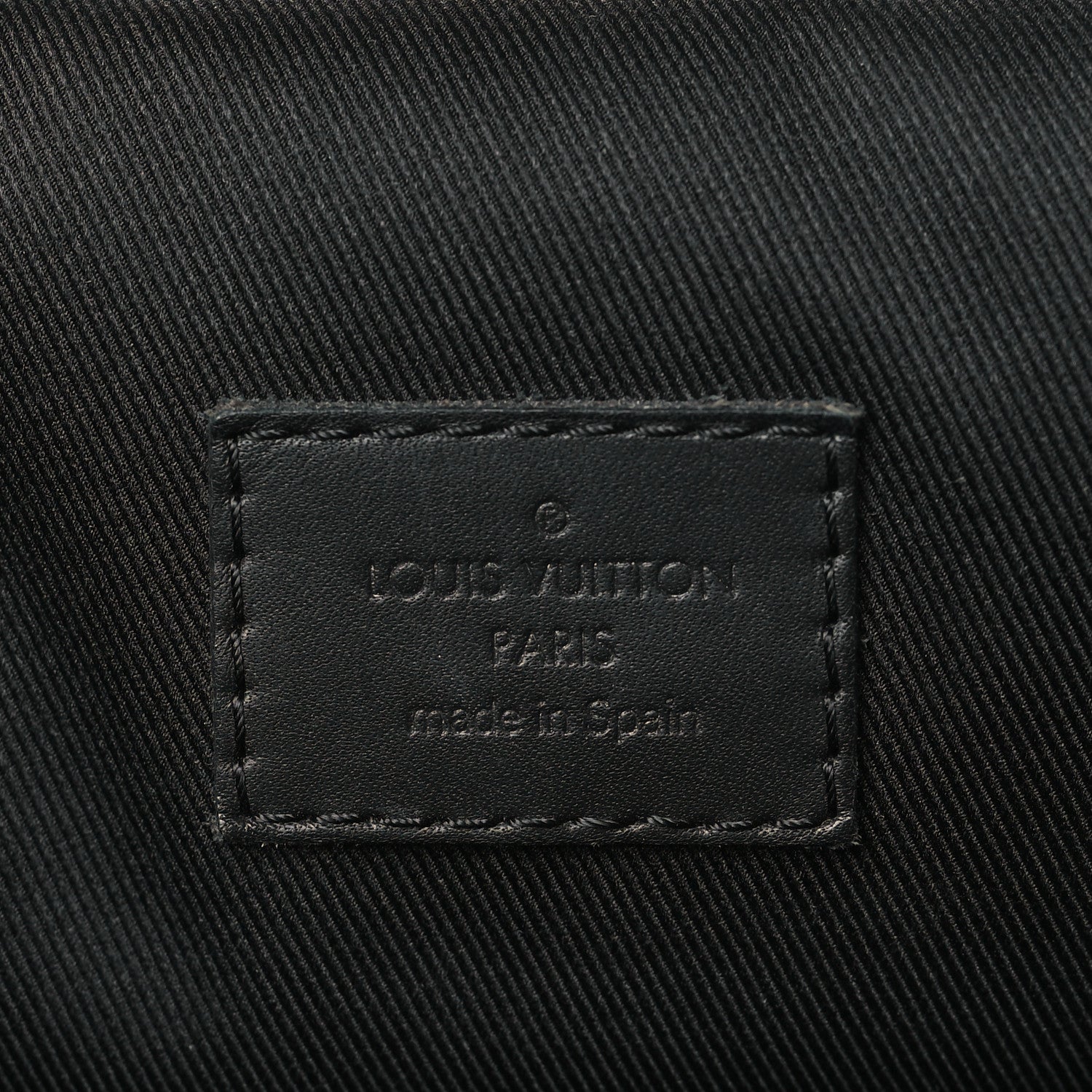 Louis Vuitton Damier Infini District Messenger Onyx 5 of 8