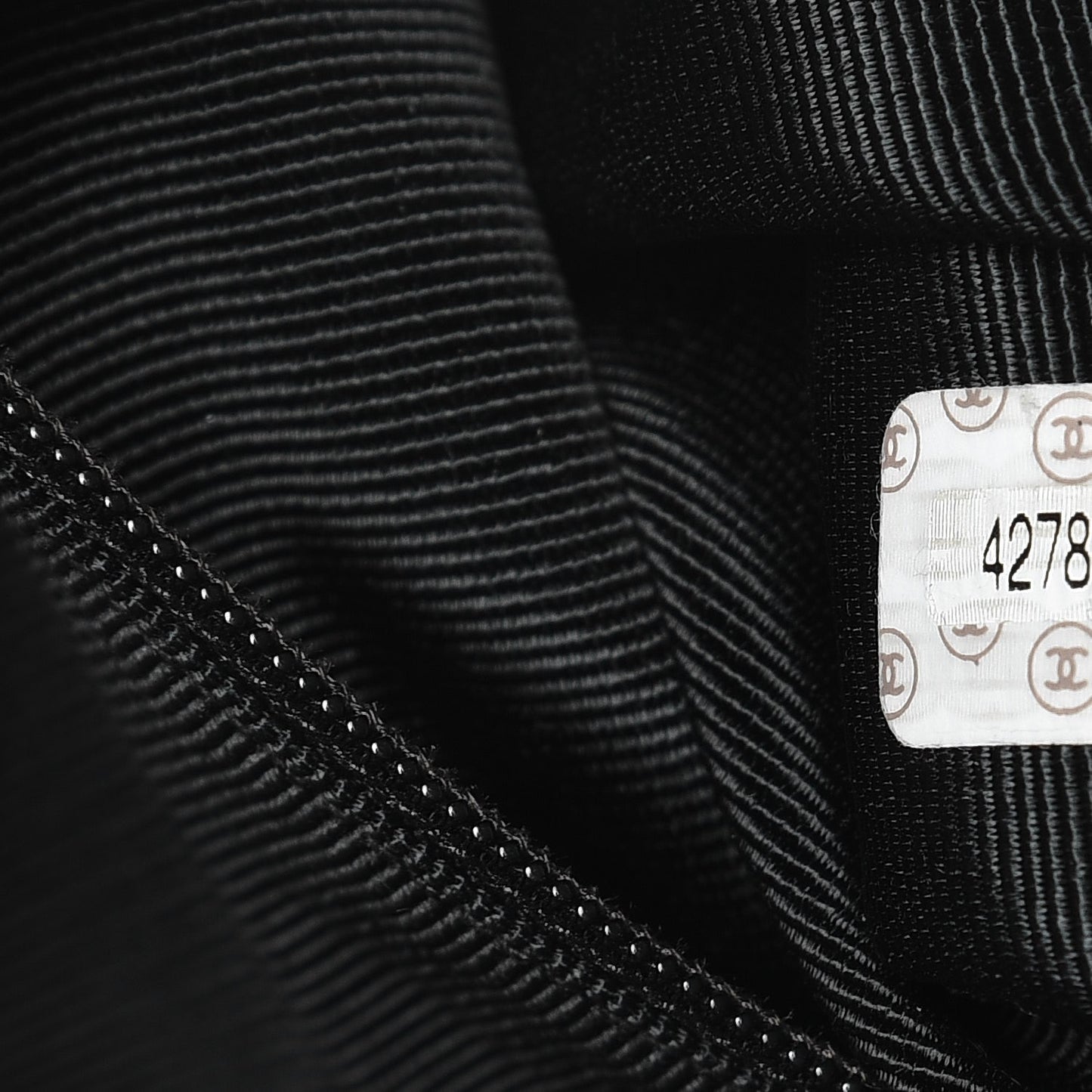 Caviar CC Shoulder Bag Black