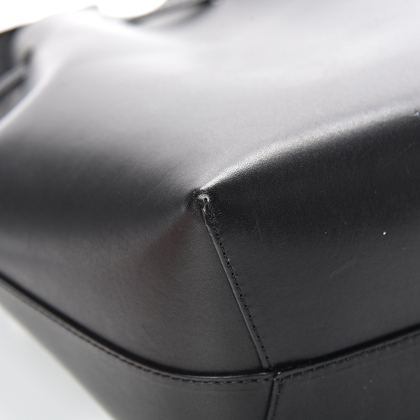 Vegetable Tanned Calfskin Mini Bucket Bag Black Flamma