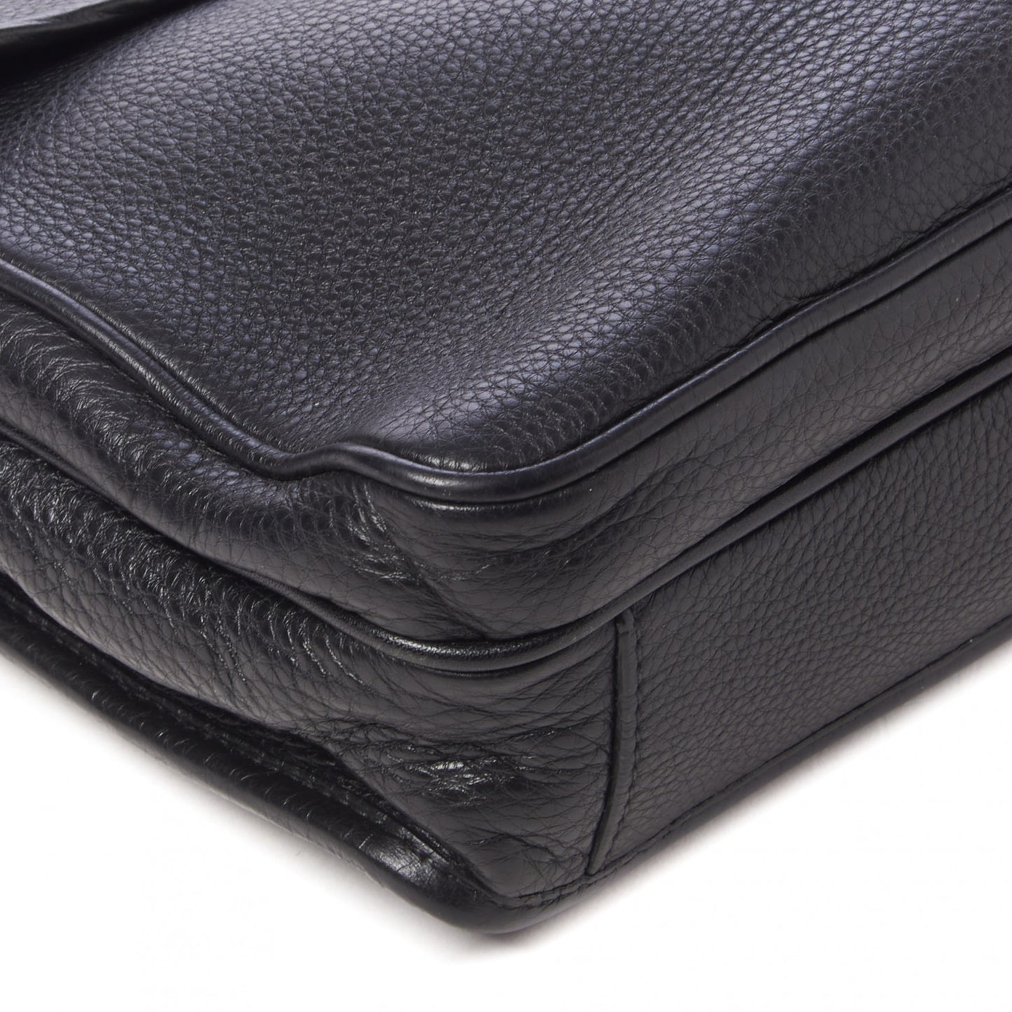 Vitello Daino Flat Flap Messenger Bag Black