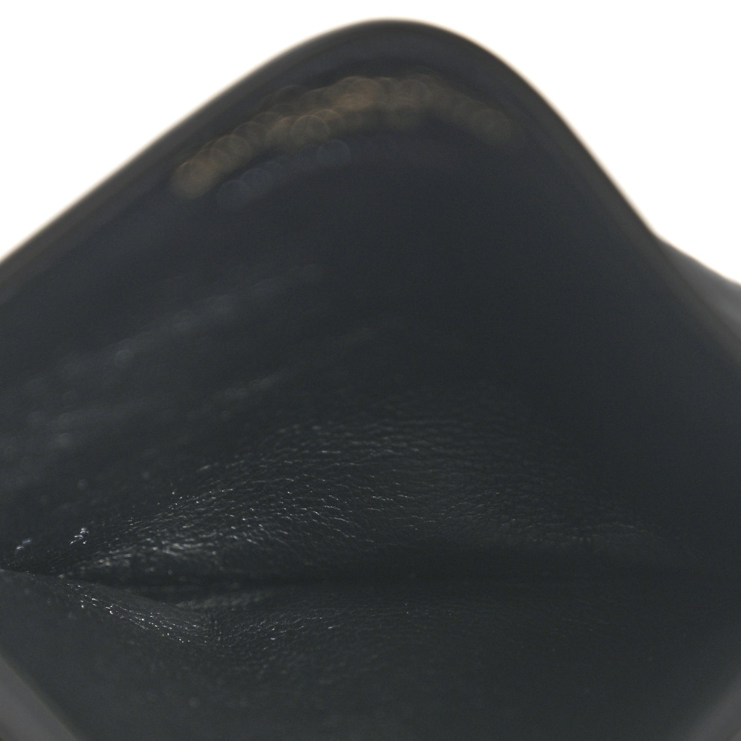 Grain De Poudre Matelasse Chevron Monogram Credit Card Case Black