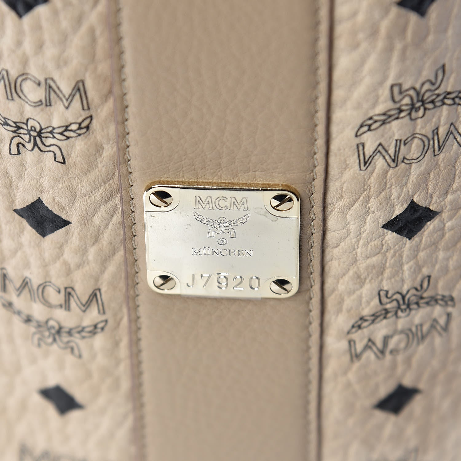 MCM Visetos Medium Liz Reversible Shopper Tote Beige 14 of 20