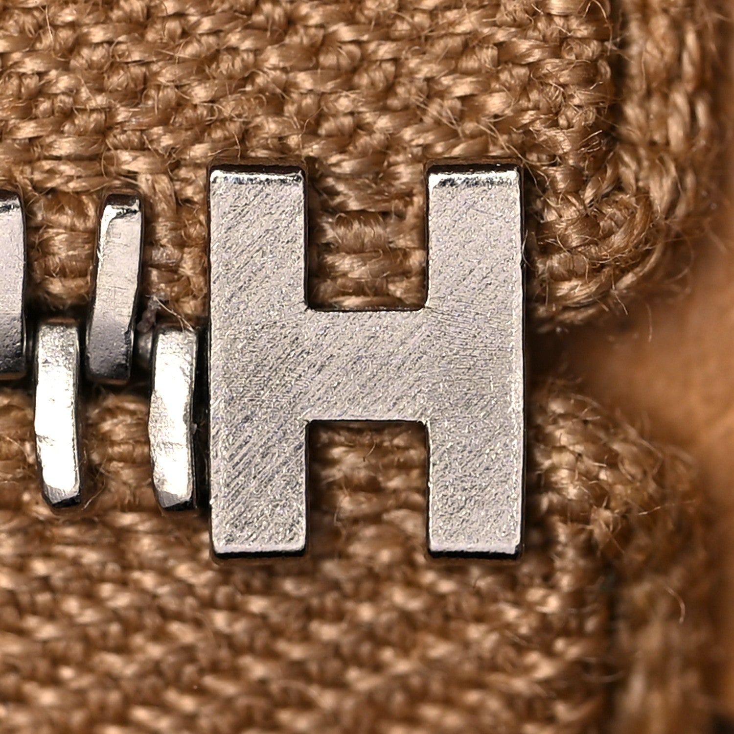 Hermes Swift In & Out Birkin 25 Biscuit 20 of 33