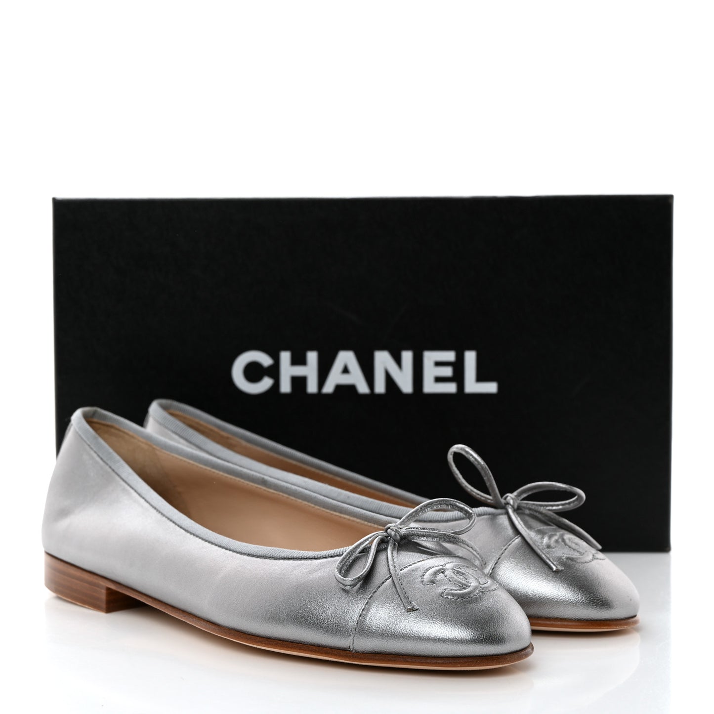 Metallic Lambskin CC Cap Toe Ballerina Flats 37 Silver