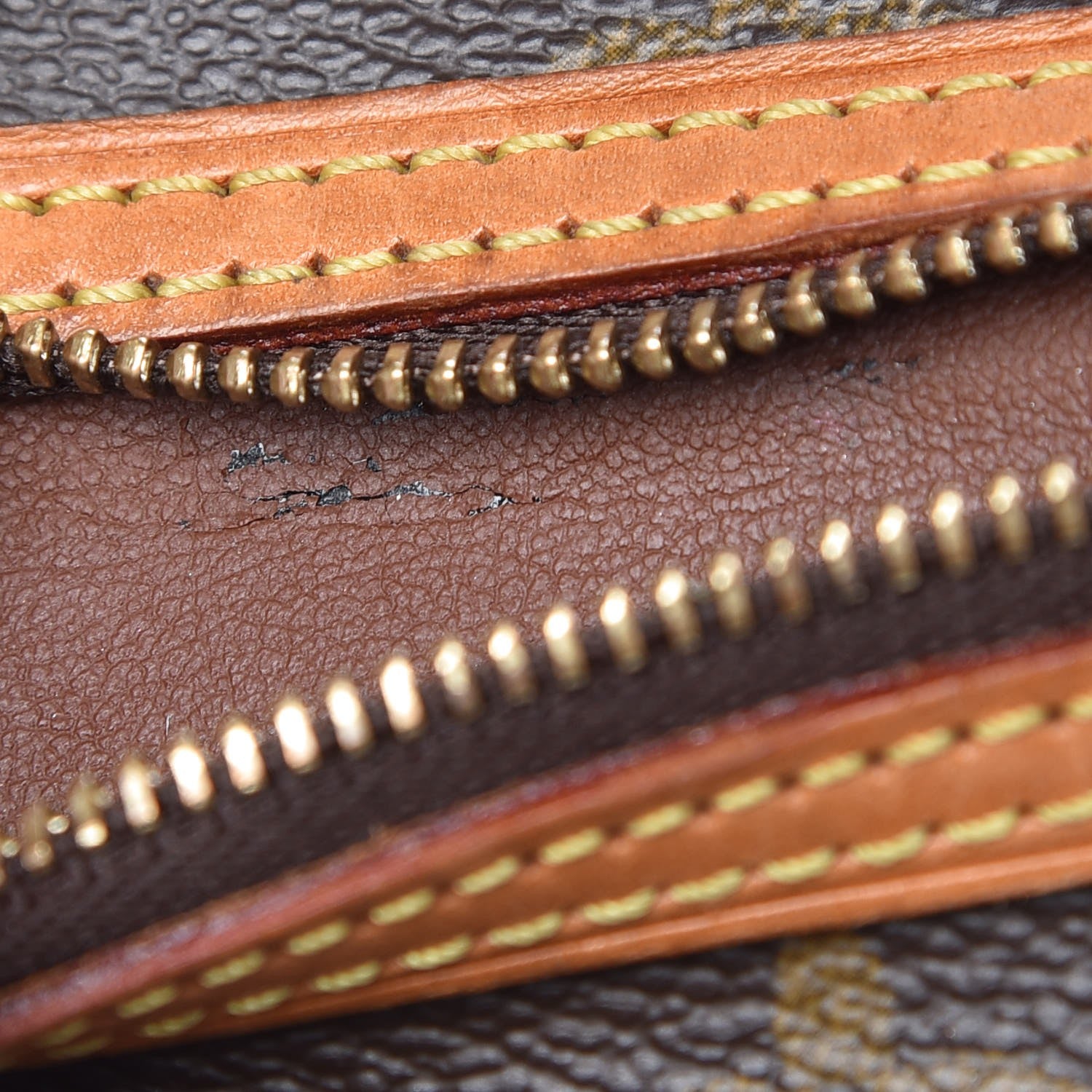 Louis Vuitton Monogram Cite MM 9 of 14
