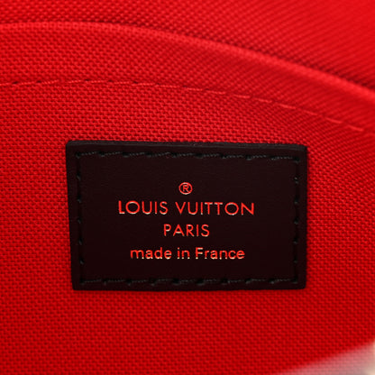 Louis Vuitton Reverse Monogram Giant OnTheGo East West 6 of 9