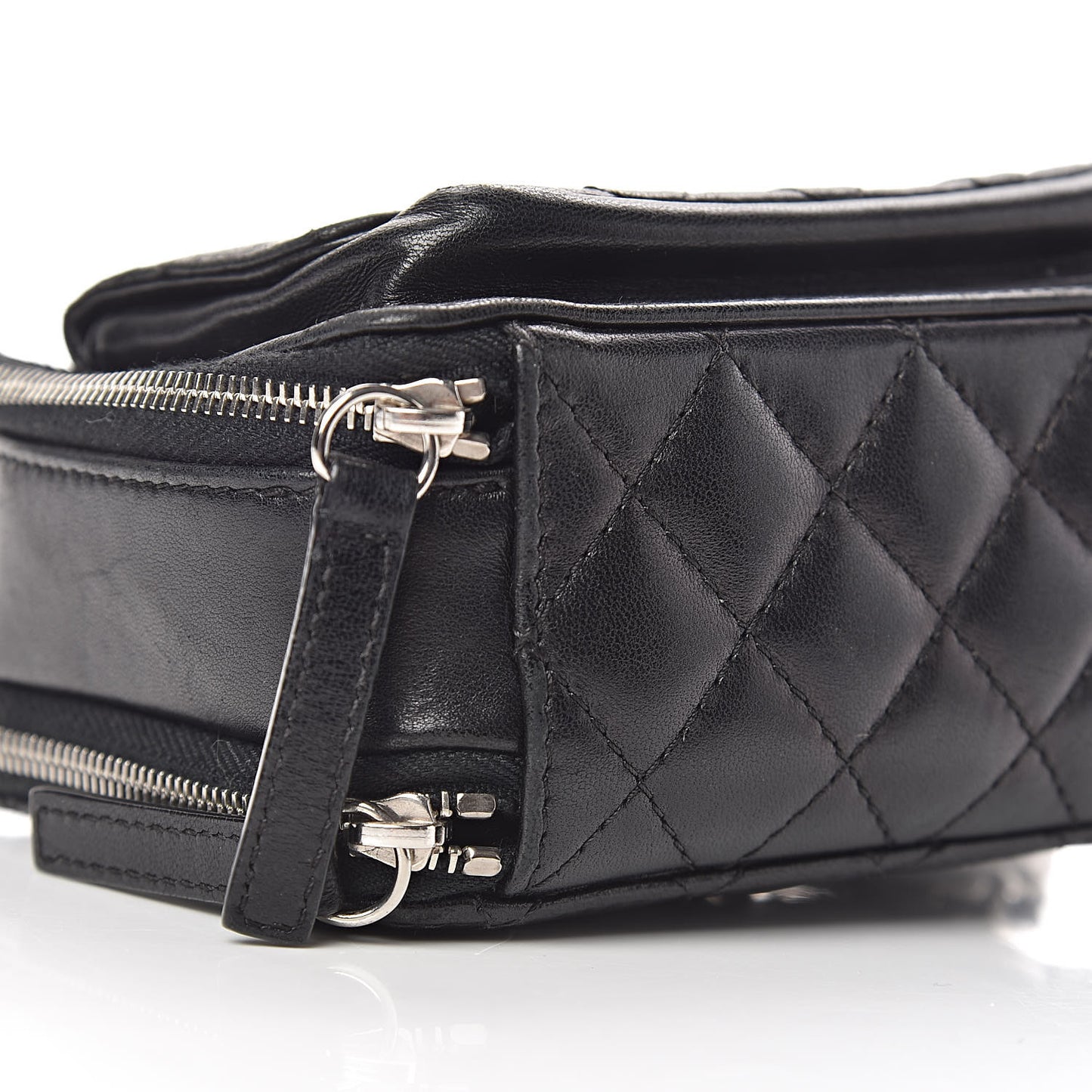 Lambskin Quilted Small Pocket Box Camera Case Black