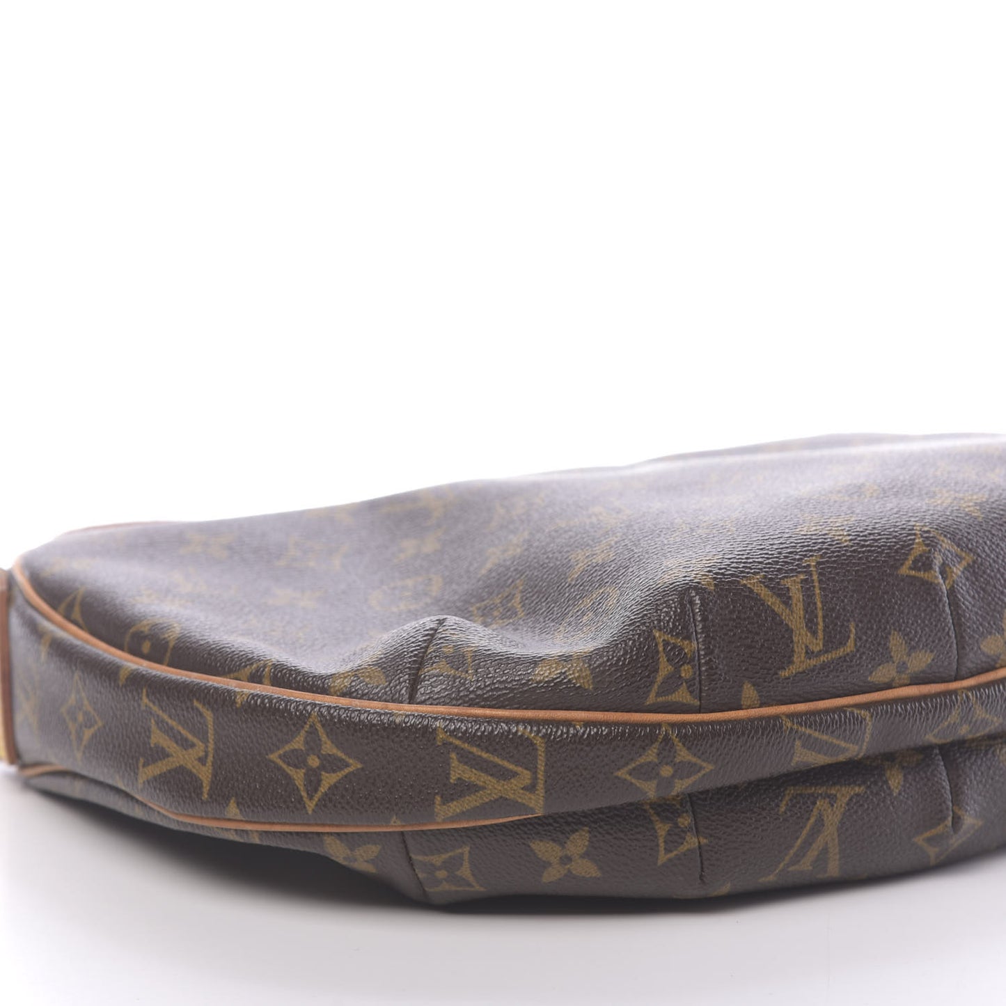 Monogram Croissant MM
