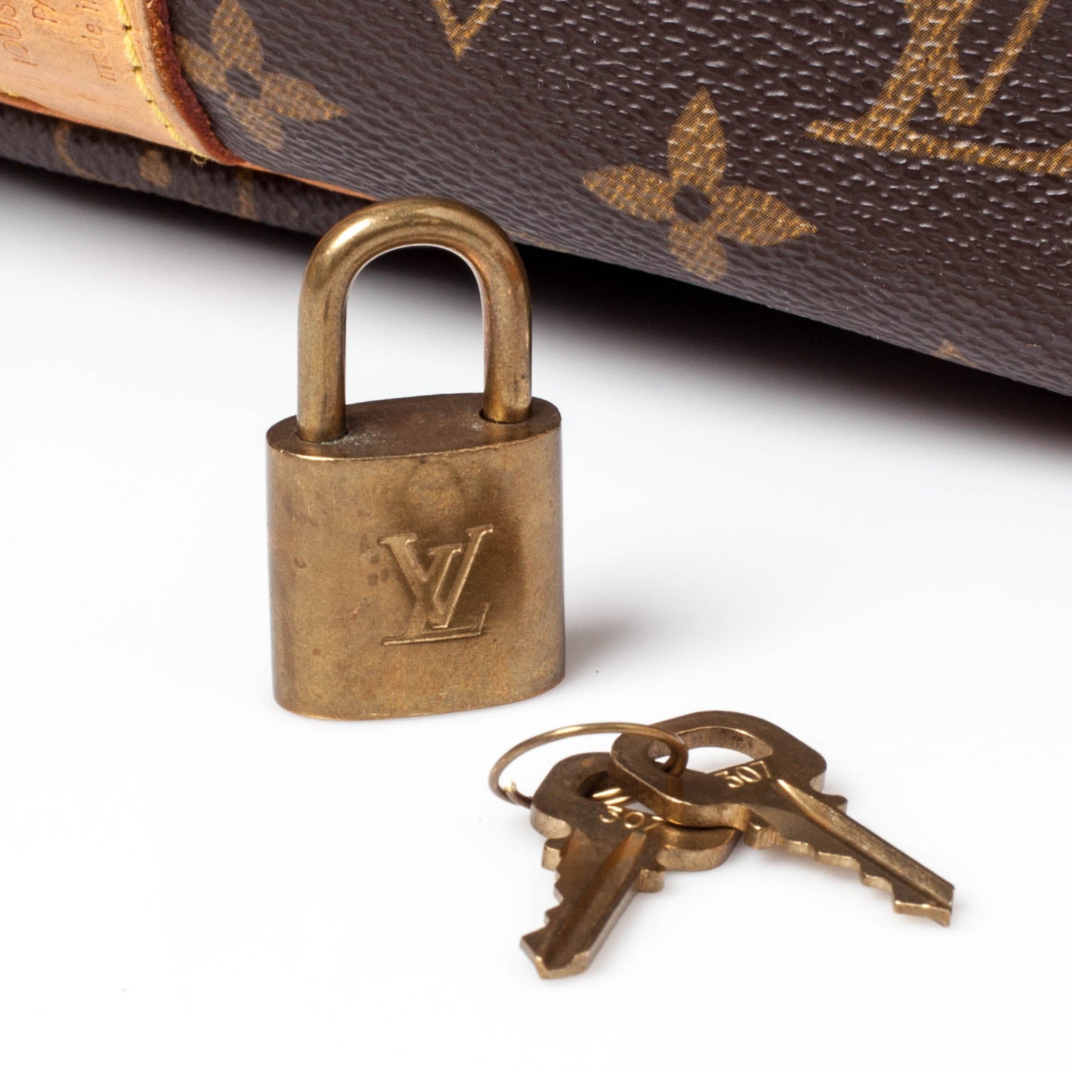 Louis Vuitton Monogram Keepall Bandouliere 55 11 of 13