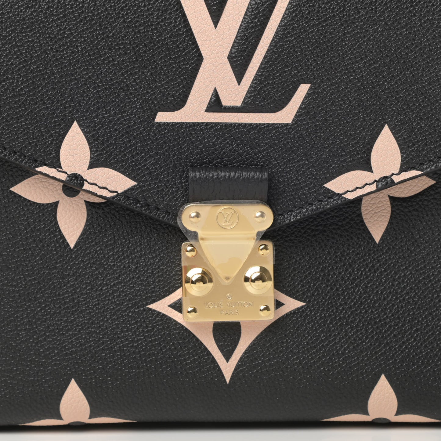Empreinte Monogram Giant Pochette Metis Black Beige