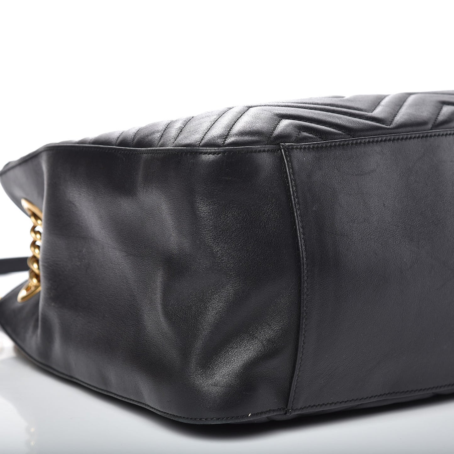 Calfskin Matelasse Medium GG Marmont Shoulder Tote Bag Black