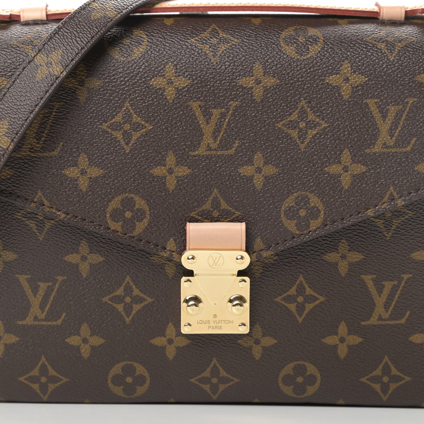 Monogram Pochette Metis