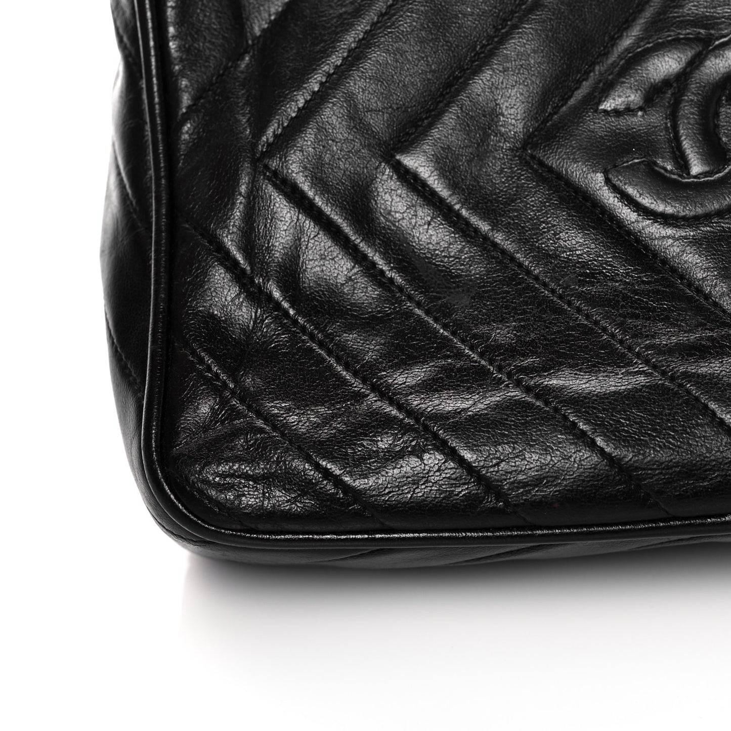 Lambskin Chevron Quilted Tassel Camera Case Black