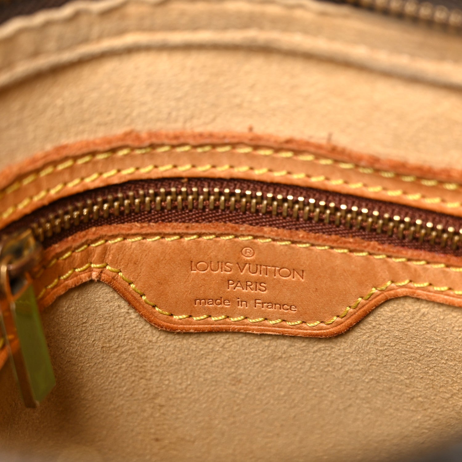 Louis Vuitton Monogram Looping MM 6 of 12
