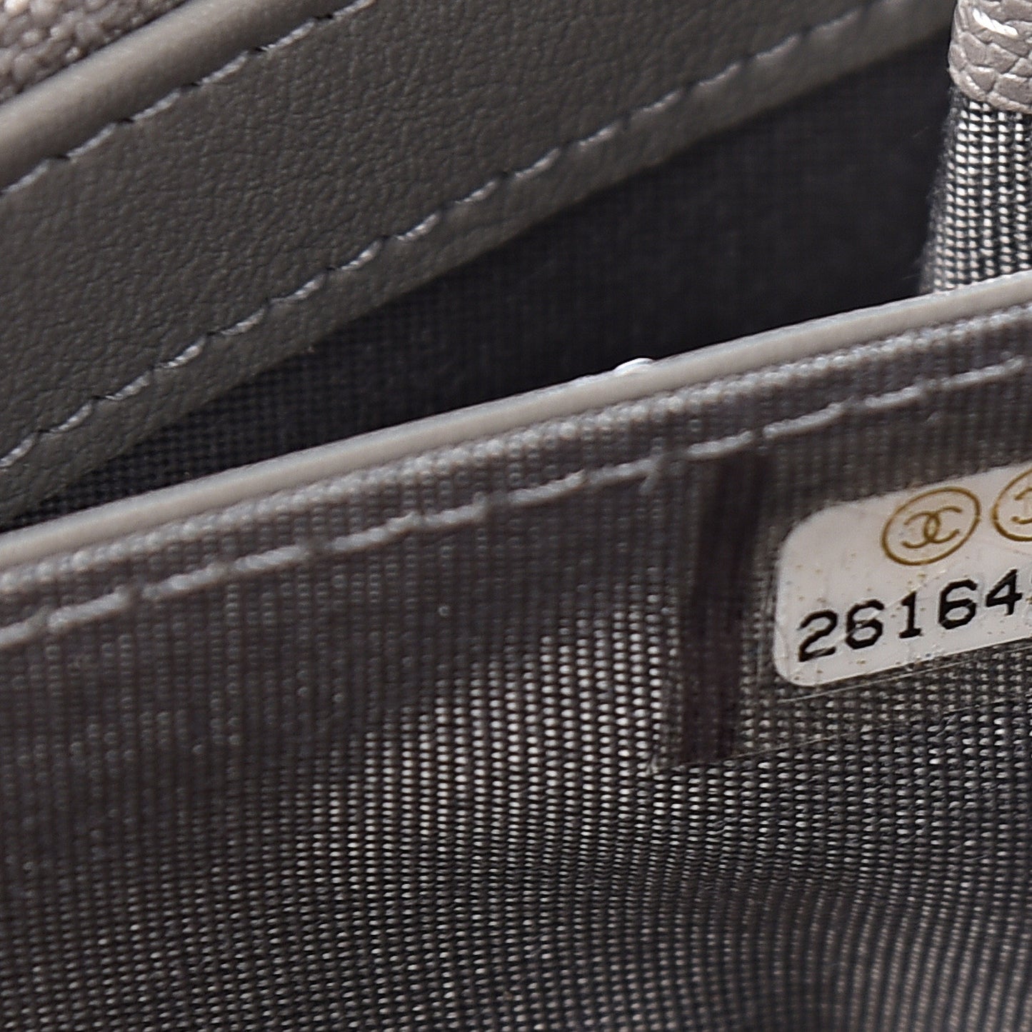 Caviar Quilted Medium Boy Flap Wallet Grey