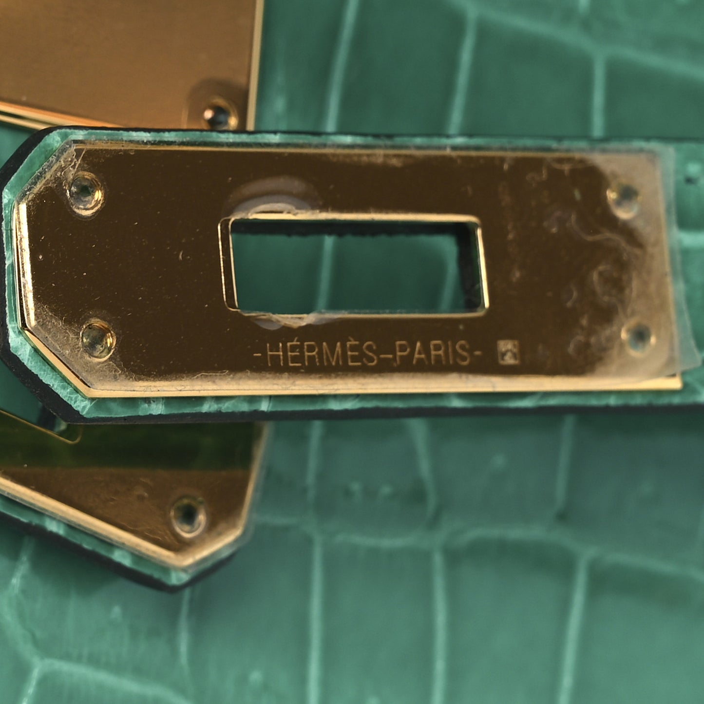 Shiny Porosus Crocodile Kelly Cut Pochette Vert Jade