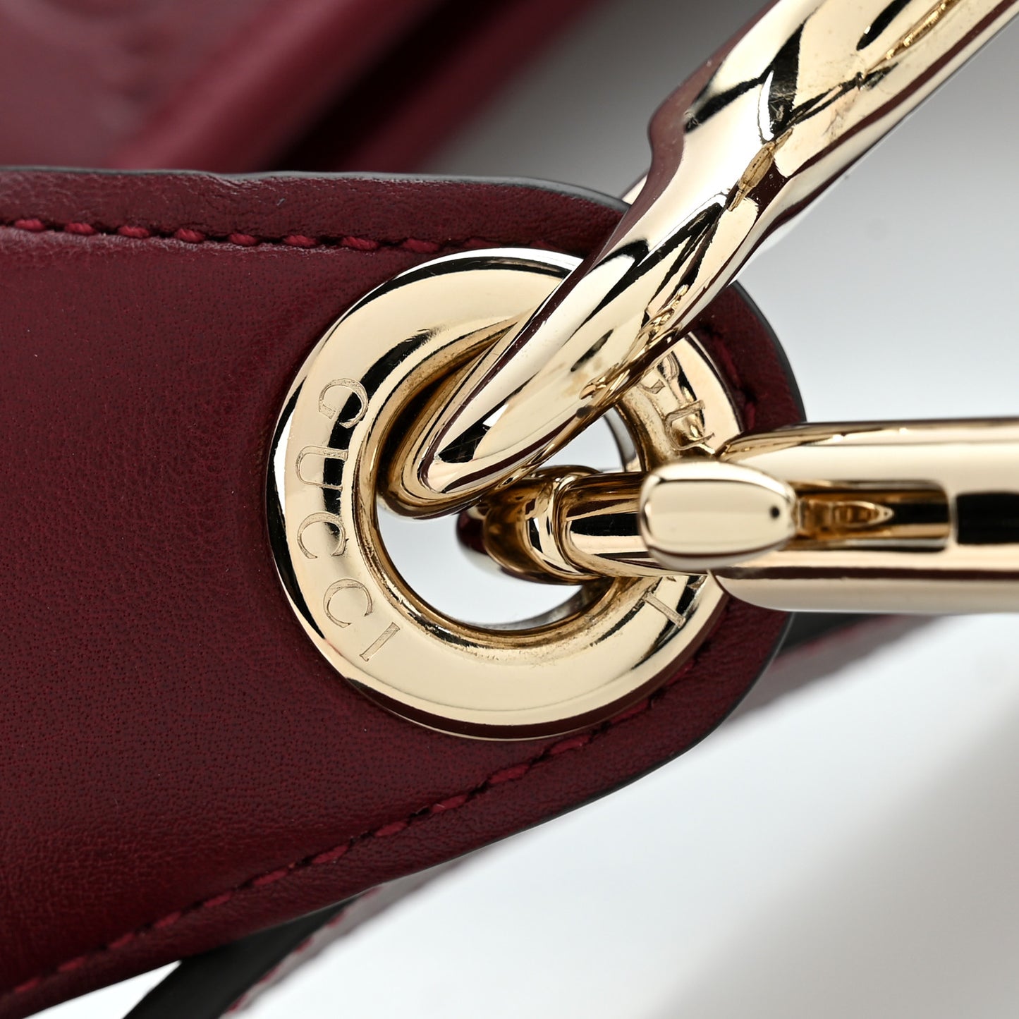 GG Calfskin Embossed B Medium Shoulder Bag Rose Ancora