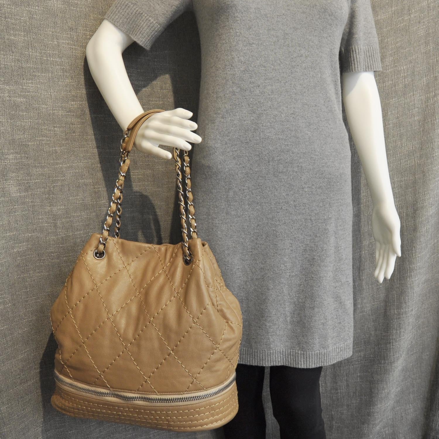 Chanel Lambskin Expandable Tote Beige 3 of 12